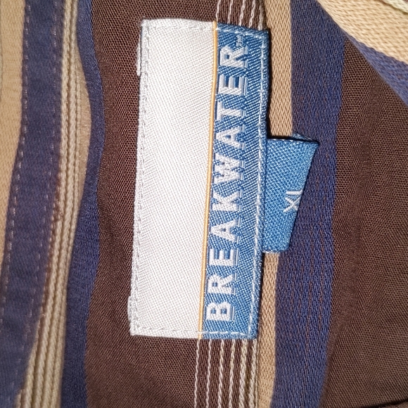 A breakwater XL flannel - Picture 2 of 2